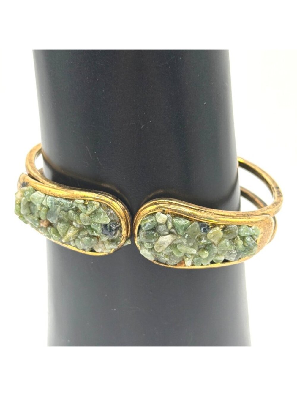 Vintage 1970s Gold-Tone Green Jade Chip Set Pendant Necklace Bracelet Earrings - Picture 6 of 13